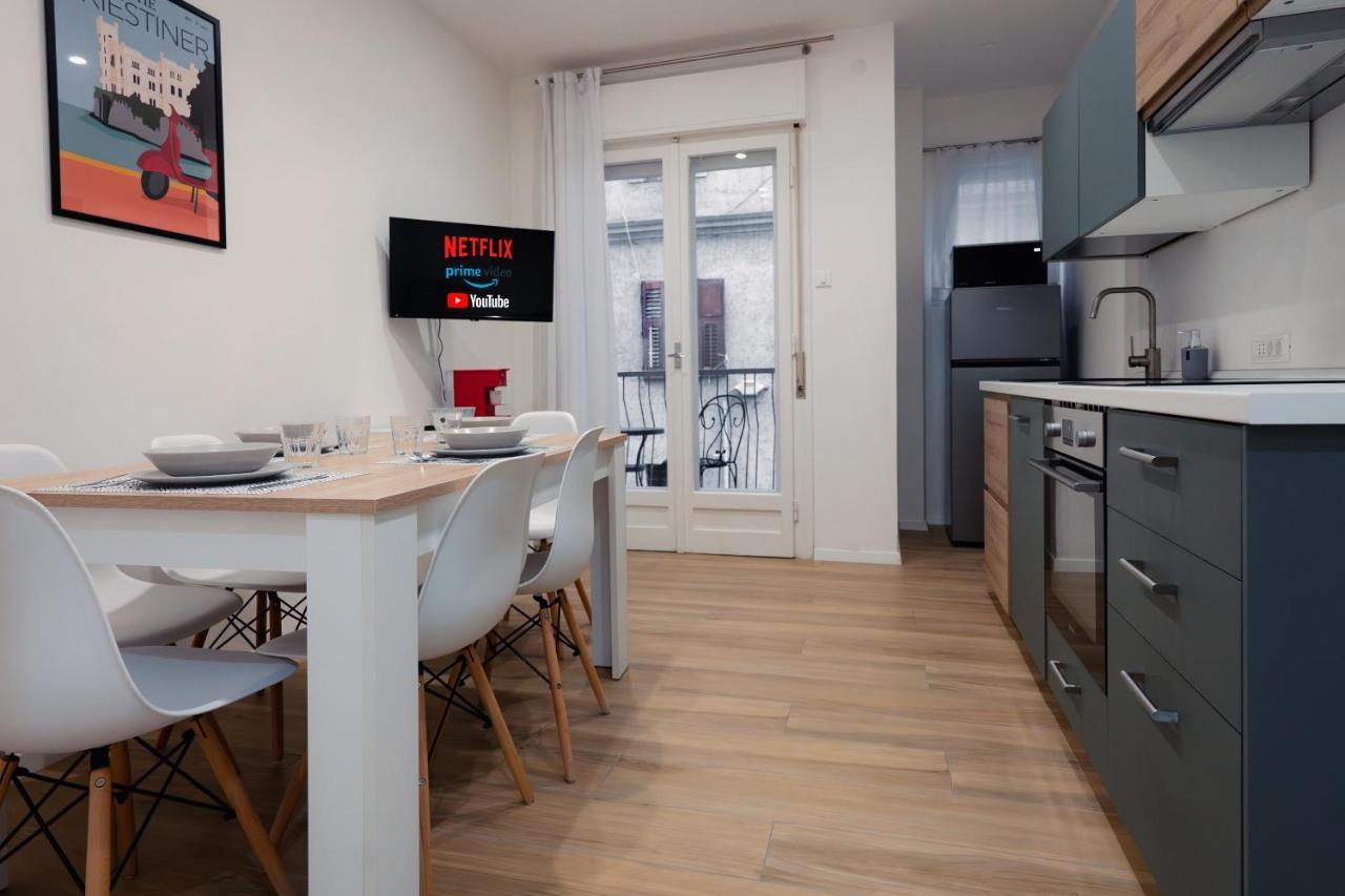 Apartamento Centro Storico Moderno Trilocale Con Balcone Trieste Exterior foto